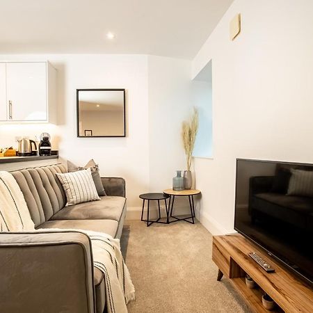 Luxury Boutique Harbour Apartments - Heart Of Torquay - Near Babbacoombe & Beach Exterior photo
