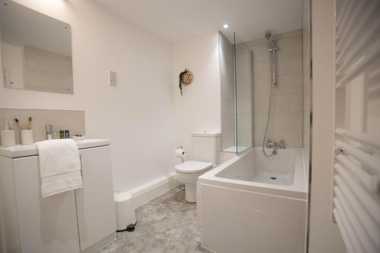 Luxury Boutique Harbour Apartments - Heart Of Torquay - Near Babbacoombe & Beach Exterior photo